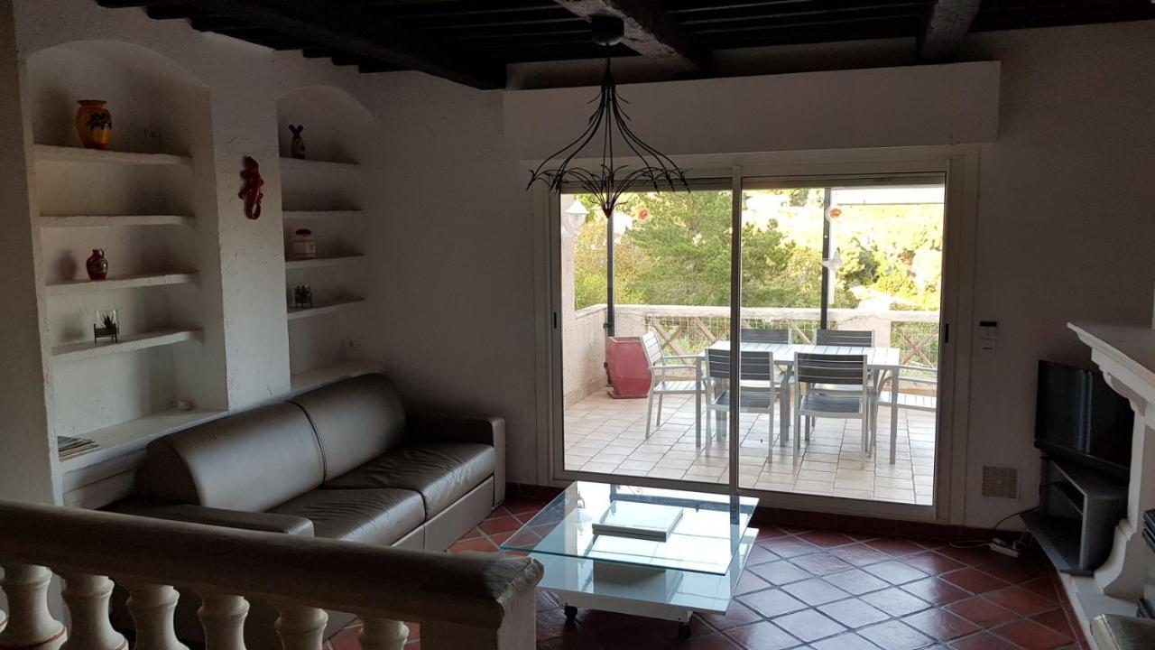 Villa Mas Saint Jaume à Cavalaire-sur-Mer Extérieur photo
